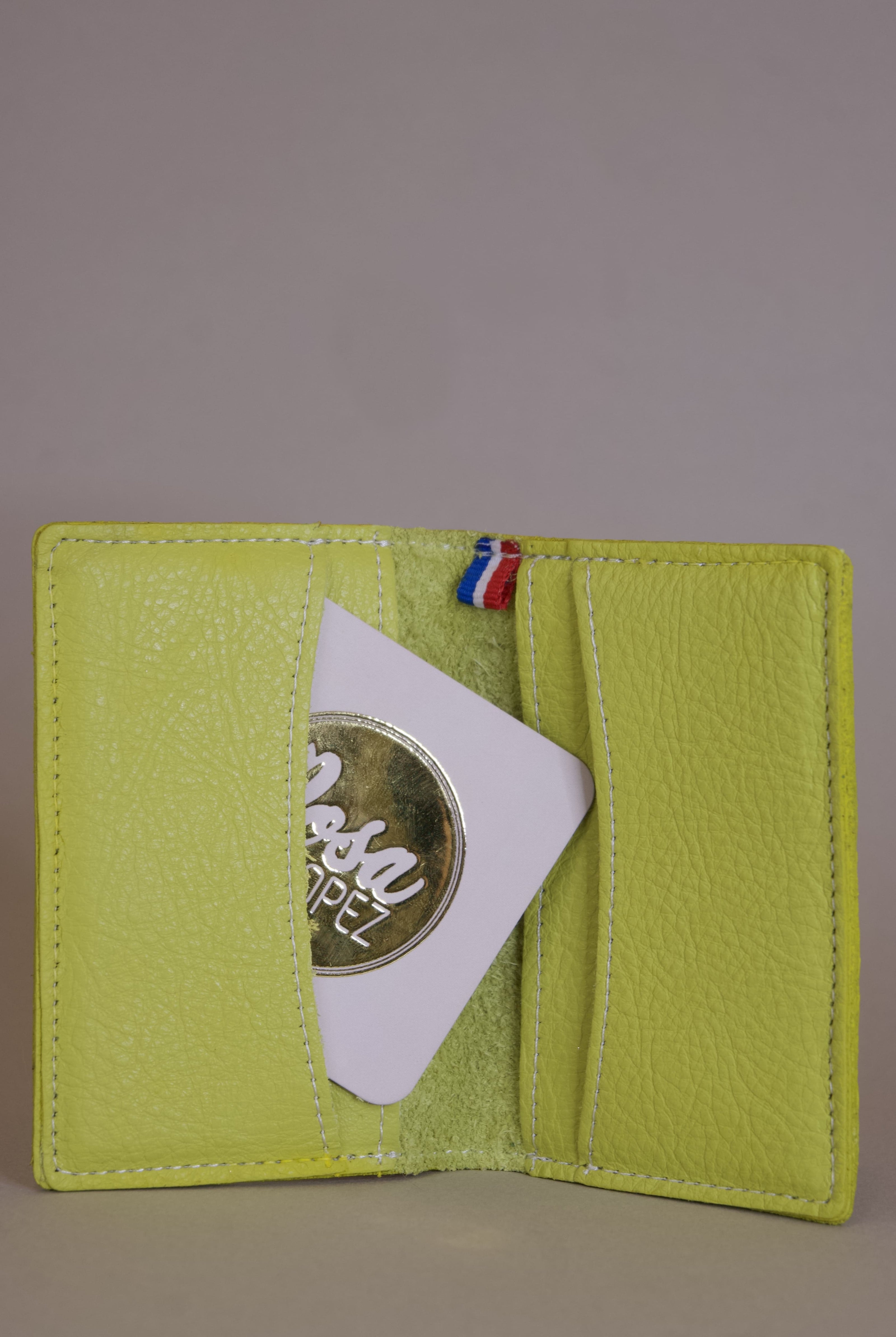 PORTE CARTES LIVRE
